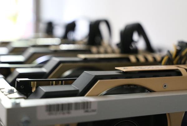 支持DX12的最低显卡