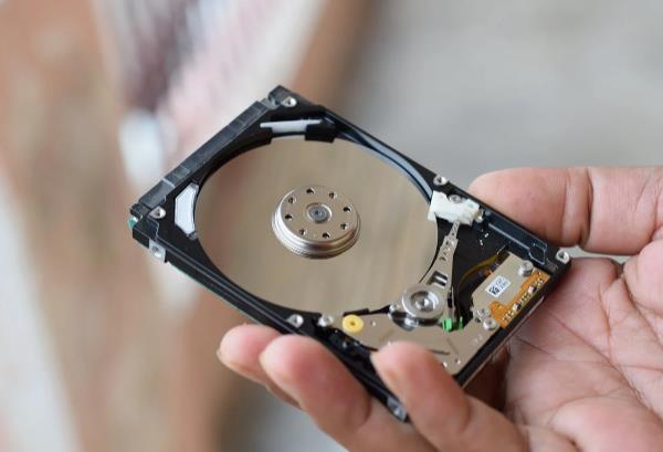 如何判断硬盘是否需要更换 如何判断硬盘是否需要更换