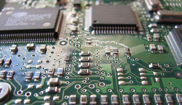 通过主板实物查看 通过主板实物查看