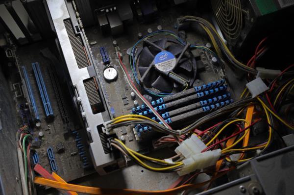 风扇是否积灰严重 风扇是否积灰严重