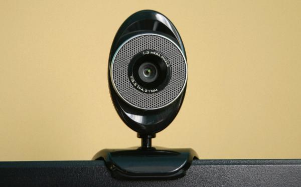 确认摄像头硬件连接