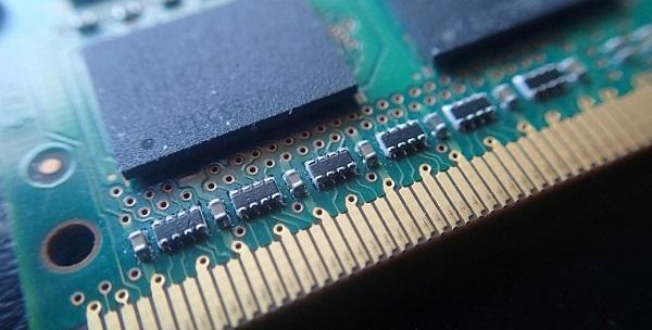 检查硬件连接与运行状态 检查硬件连接与运行状态