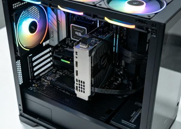 显卡竖装为什么会影响性能? 显卡竖装为什么会影响性能?